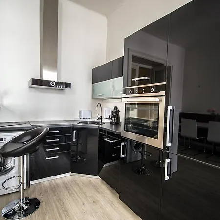 Apartment Dancing House By Ruterra *