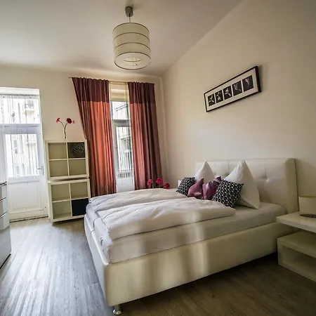 Apartment Dancing House By Ruterra Prague