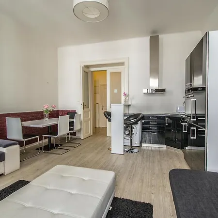 Apartment Dancing House By Ruterra *